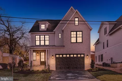 2416 1st Rd S, Arlington, VA 22204