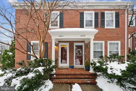 4231 32nd Rd S, Arlington, VA 22206