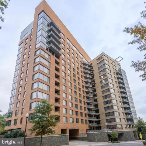 2001 15th St N #904, Arlington, VA 22201