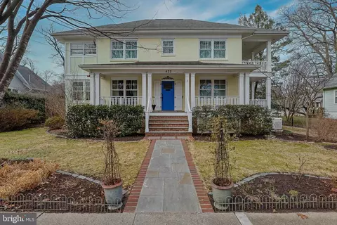422 N Kenmore St N, Arlington, VA 22201