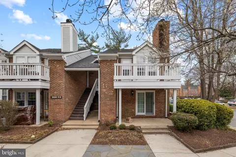 2600 S H S Arlington Mill Dr #8, Arlington, VA 22206