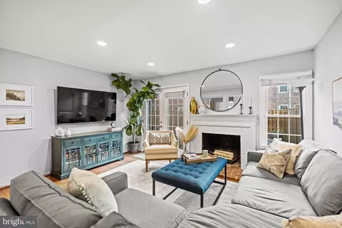 2512 E S Arlington Mill Dr #5, Arlington, VA 22206