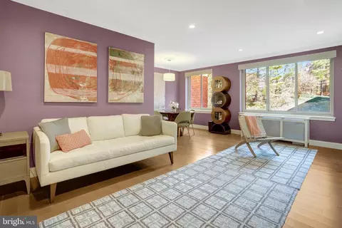 3000 Spout Run Pkwy #B402, Arlington, VA 22201