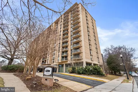 4600 S Four Mile Run Dr #1132, Arlington, VA 22204