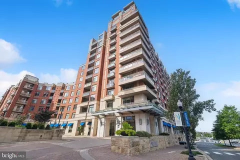 3600 S Glebe Rd #332W, Arlington, VA 22202
