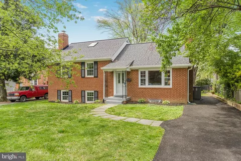 2622 N Lexington St, Arlington, VA 22207