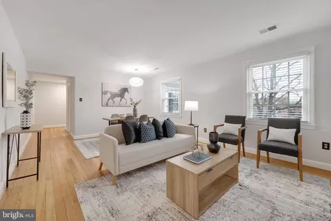 1319 S Walter Reed Dr #19201, Arlington, VA 22204