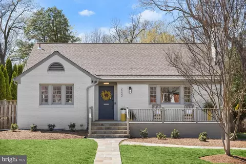 2222 N Roosevelt St, Arlington, VA 22205