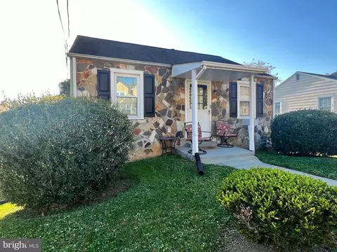 1804 N Culpeper St, Arlington, VA 22207