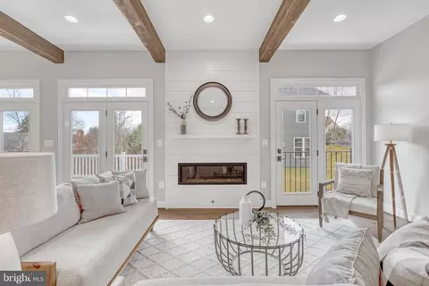 Other - 6607 29th St N, Arlington, VA 22213 photo 6 of 28