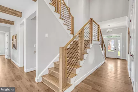 Entry Way - 6607 29th St N, Arlington, VA 22213 photo 3 of 14