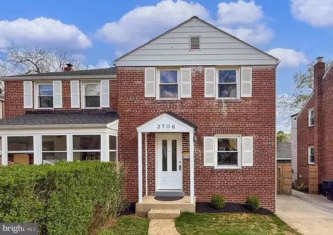 3706 1st Rd S, Arlington, VA 22204
