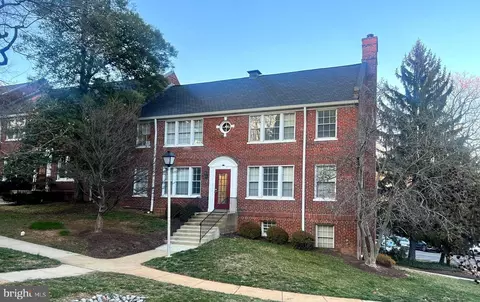1782 N Troy St #15703, Arlington, VA 22201