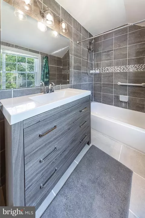 2822 Lorcom Ln, Arlington, VA 22207 photo 24