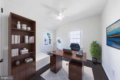 2822 Lorcom Ln, Arlington, VA 22207 photo 11