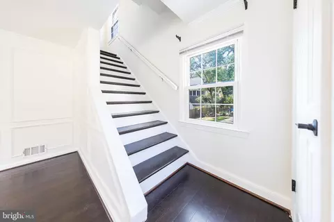 2822 Lorcom Ln, Arlington, VA 22207 photo 27