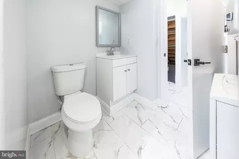 2822 Lorcom Ln, Arlington, VA 22207 photo 14
