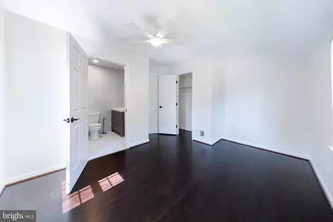 2822 Lorcom Ln, Arlington, VA 22207 photo 21