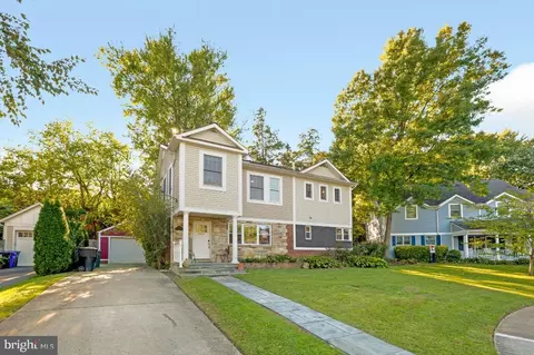 2546 N Greenbrier St, Arlington, VA 22207