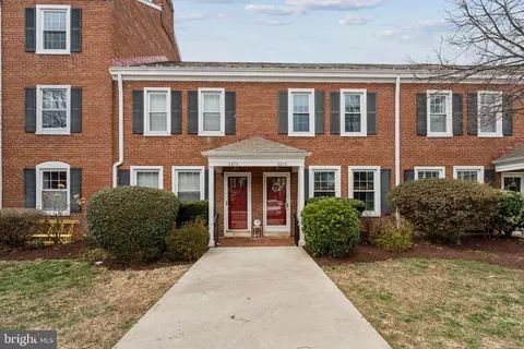 3070 S Abingdon St, Arlington, VA 22206