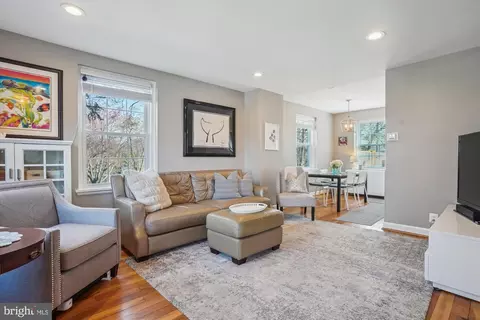 4800 28th St S, Arlington, VA 22206
