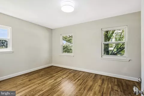 Bedroom - 925 S Orme St, Arlington, VA 22204 photo 1 of 6