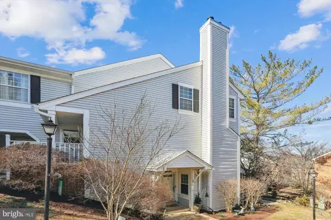 2915 S Woodley St #A, Arlington, VA 22206