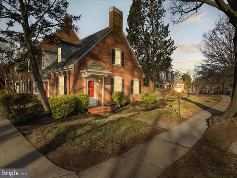 3400 Stafford St S #692, Arlington, VA 22206