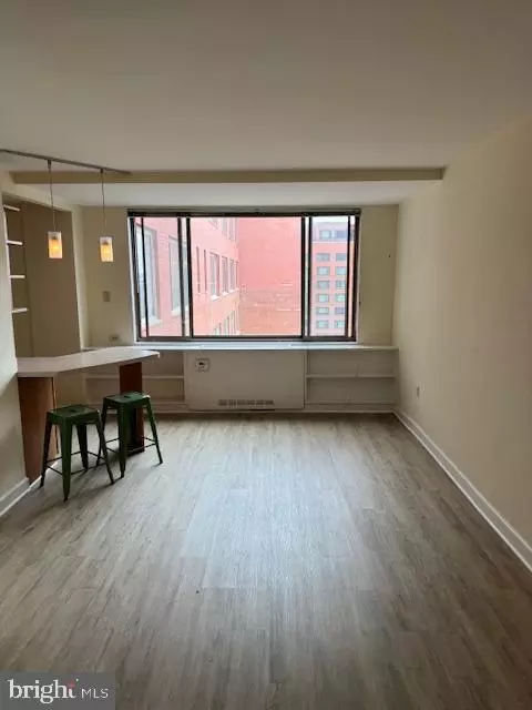 1111 Arlington Blvd #801, Arlington, VA 22209