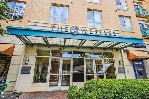 2200 N Westmoreland St #401, Arlington, VA 22213