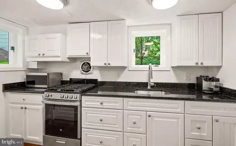 2811 Franklin Rd, Arlington, VA 22201 photo 29