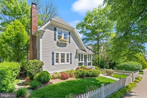 2811 Franklin Rd, Arlington, VA 22201 photo 2