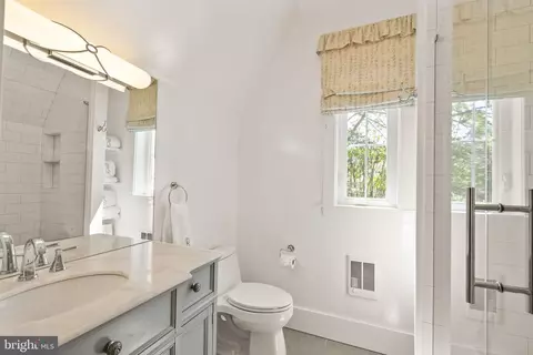 2811 Franklin Rd, Arlington, VA 22201 photo 37
