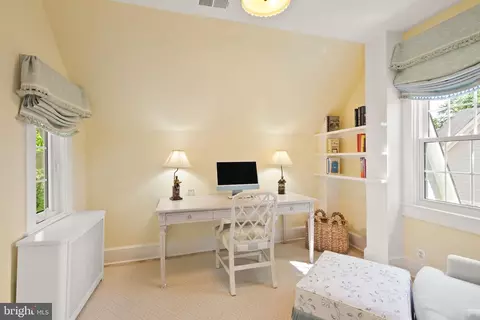 2811 Franklin Rd, Arlington, VA 22201 photo 18
