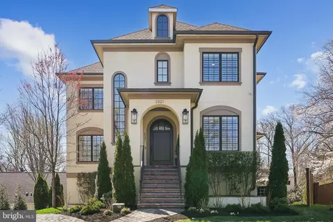 2321 N Quebec St, Arlington, VA 22207