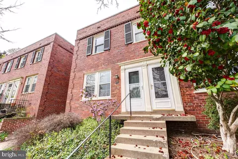 1100 S Barton St #298, Arlington, VA 22204