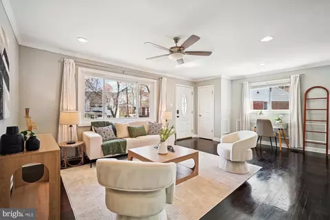 1416 S Buchanan St, Arlington, VA 22204