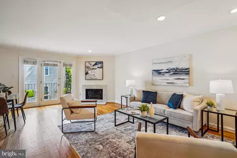1802 21st St N, Arlington, VA 22209