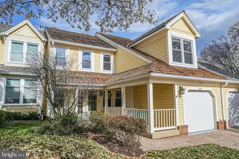 3207 N Tacoma St, Arlington, VA 22213