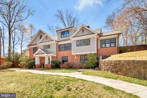 5146 38th St, Arlington, VA 22207