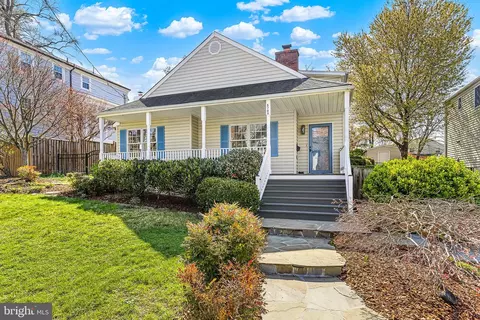 5708 22nd St N, Arlington, VA 22205