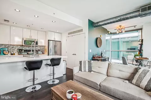 3409 Wilson Blvd #413, Arlington, VA 22201