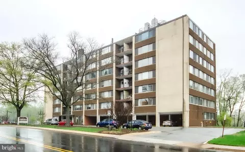 4401 Cherry Hill Rd #27, Arlington, VA 22207