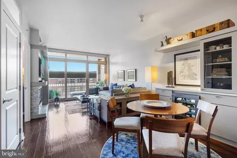 888 N Quincy St #1006, Arlington, VA 22203
