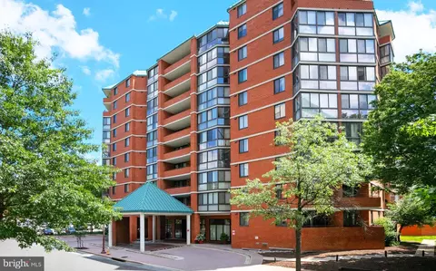 1001 N Randolph St #1007, Arlington, VA 22201