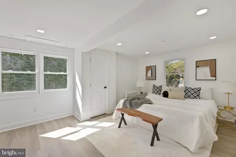 3700 Lorcom Ln, Arlington, VA 22207 photo 19