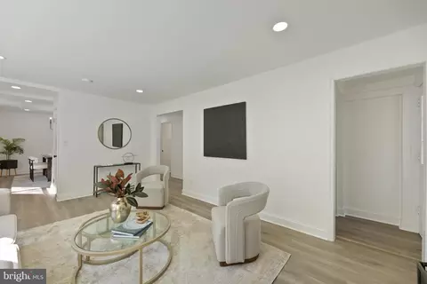 3700 Lorcom Ln, Arlington, VA 22207 photo 4