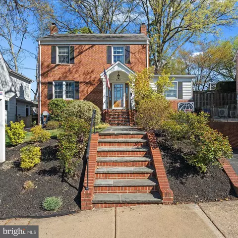 6037 22nd St N, Arlington, VA 22205