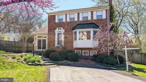6418 22nd St N, Arlington, VA 22205