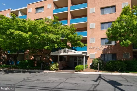 1931 N Cleveland St #312, Arlington, VA 22201